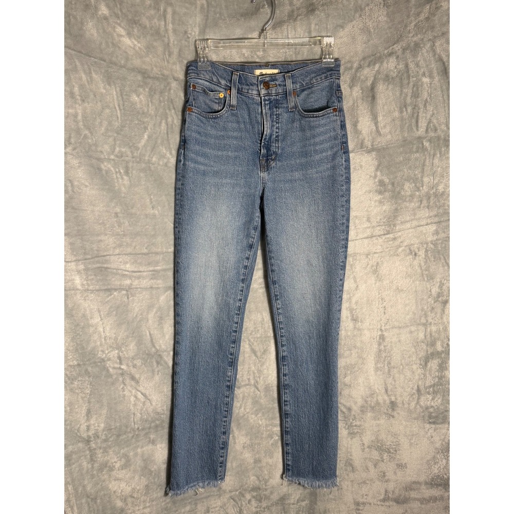 Madewell The Perfect Vintage Jean Size 25 High Rise Slim Tapered Raw Hem
Blue